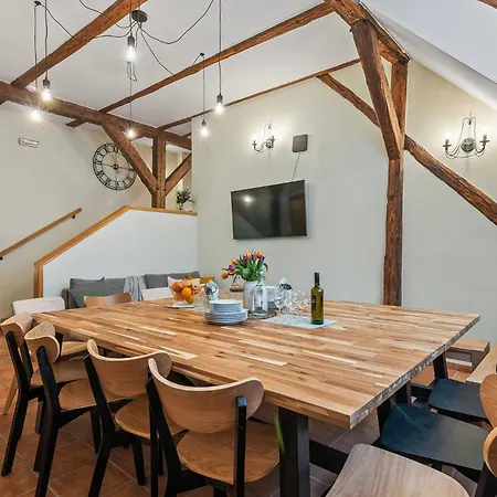 Charles Bridge Historical Apts By Michal&friends * פראג