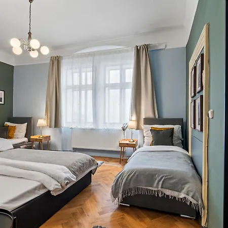 Charles Bridge Historical Apts By Michal&friends *