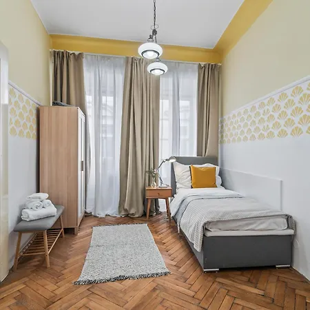 Charles Bridge Historical Apts By Michal&friends