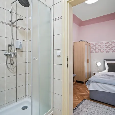 Charles Bridge Historical Apts By Michal&friends Prague