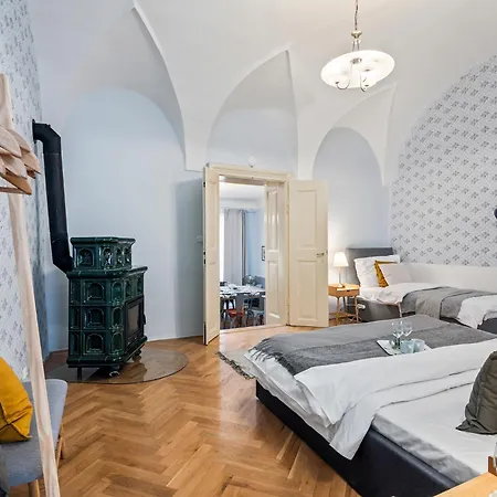 Charles Bridge Historical Apts By Michal&friends