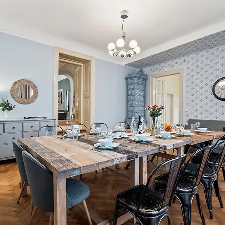 Charles Bridge Historical Apts By Michal&friends