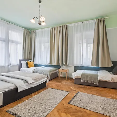 Charles Bridge Historical Apts By Michal&friends Prague