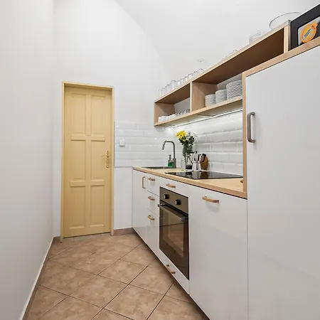 Charles Bridge Historical Apts By Michal&friends Apartment *