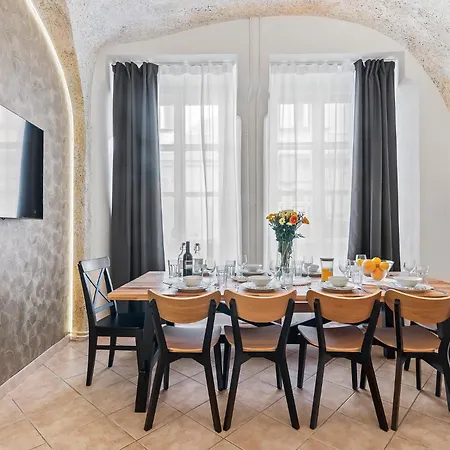 Charles Bridge Historical Apts By Michal&friends *