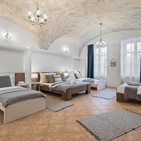 Charles Bridge Historical Apts By Michal&friends *
