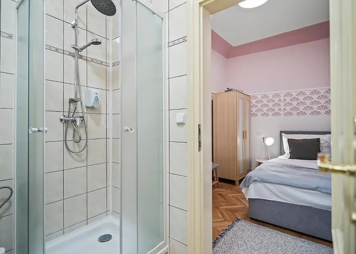 Charles Bridge Historical Apts By Michal&friends Praha