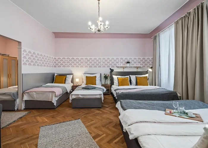 Charles Bridge Historical Apts By Michal&friends *