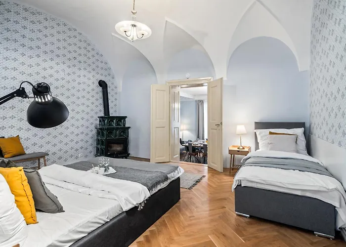 Charles Bridge Historical Apts By Michal&friends Appartement *