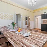 Charles Bridge Historical Apts By Michal&friends * Praga