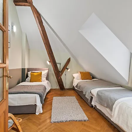 Charles Bridge Historical Apts By Michal&friends Apartman Prága