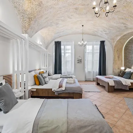 Apartman Charles Bridge Historical Apts By Michal&friends *
