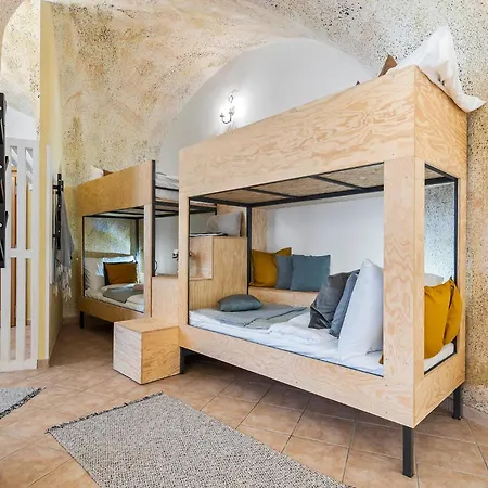Charles Bridge Historical Apts By Michal&friends Apartman